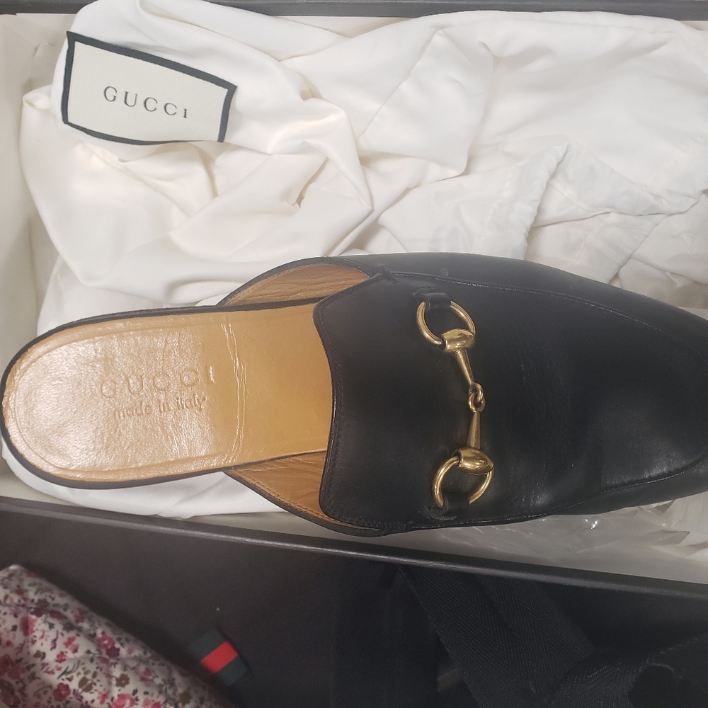 Gucci sandles